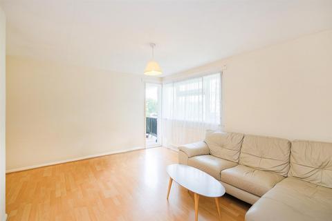 2 bedroom property for sale, Hatch Lane, Chingford