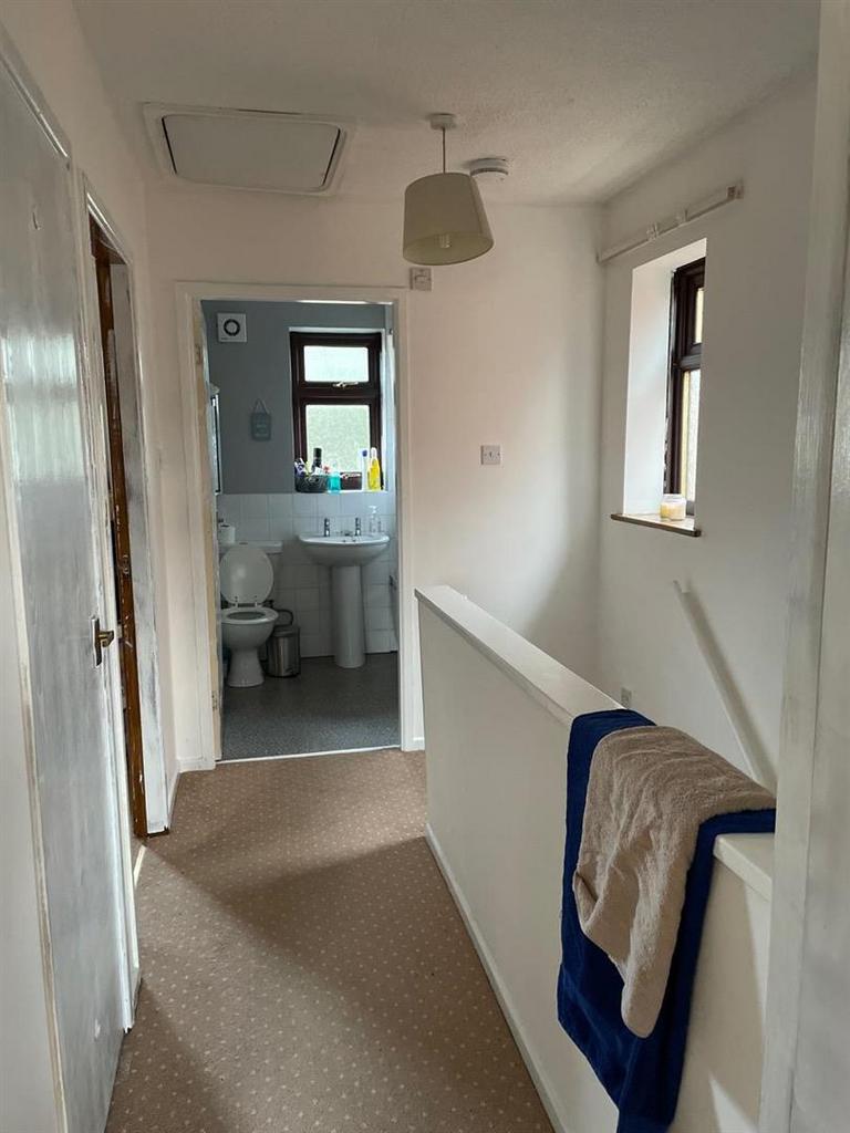 Caledonian Close, Walsall 2 bed house £850 pcm (£196 pw)