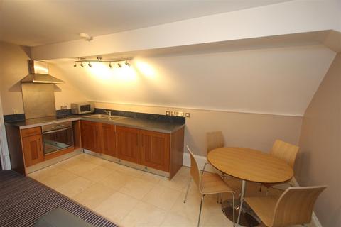 1 bedroom flat to rent, Park Lane, Roundhay