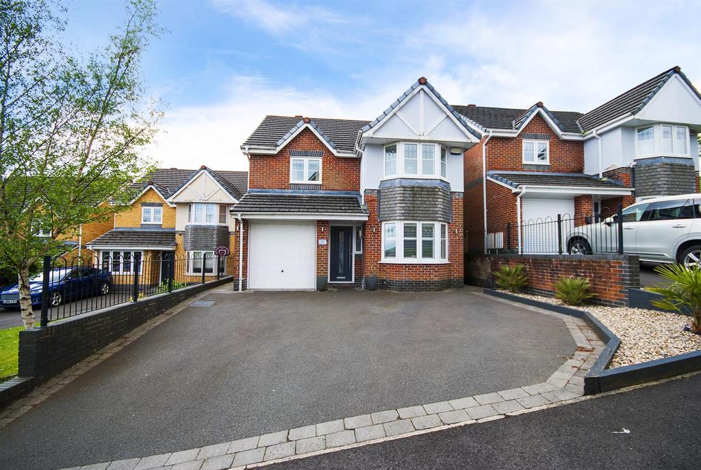 Tagg Wood View, Ramsbottom, Bury 4 bed detached house £499,950