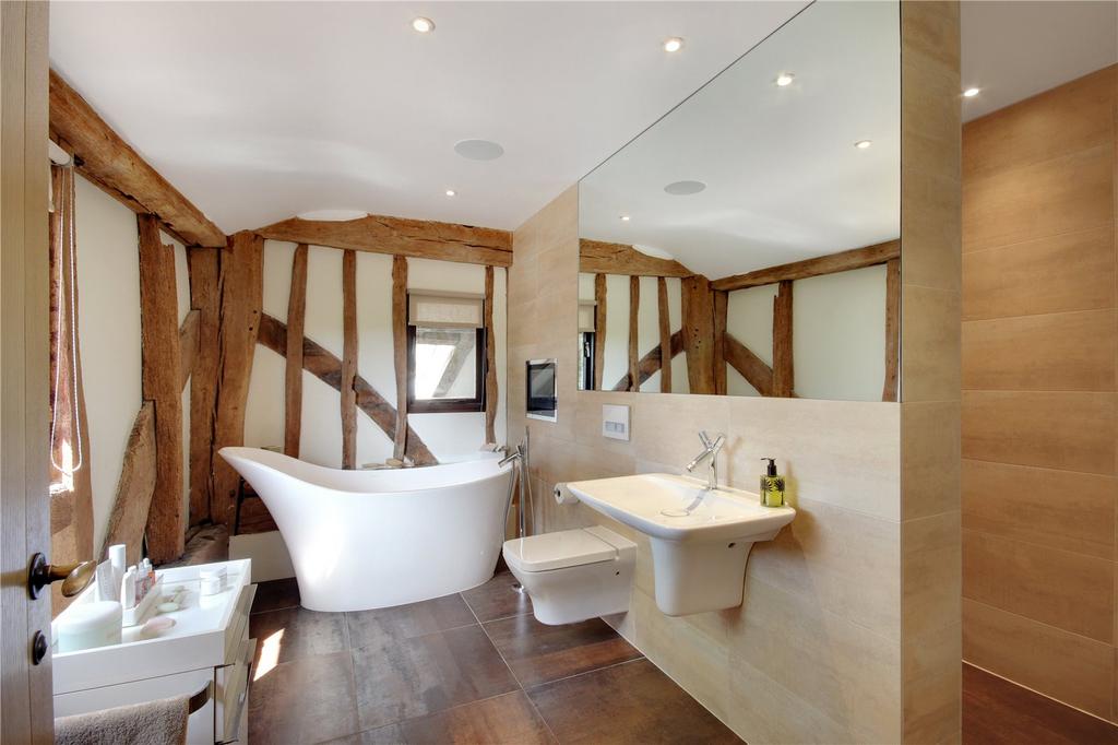 Family Bath/Shower