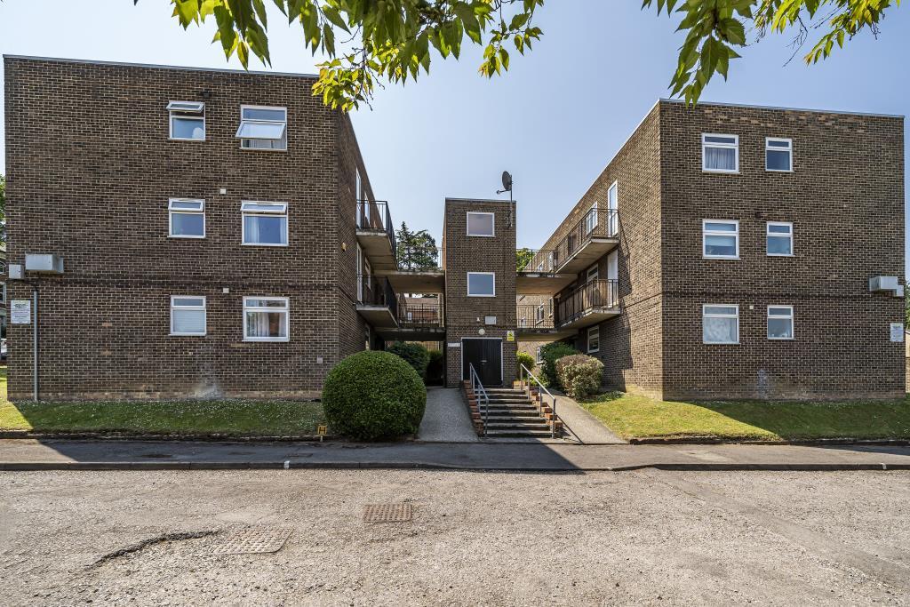 West Reading, Access to Reading West Station and Prospect Park, RG30 1