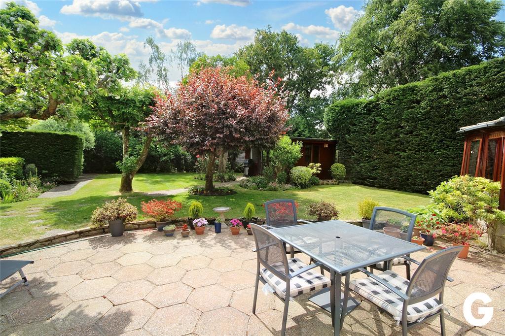 Salisbury Road, Ringwood, Hampshire, BH24 4 bed detached house for sale