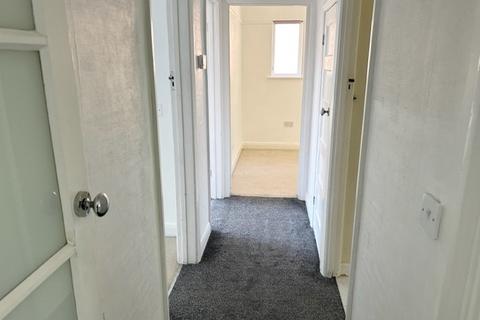 2 bedroom flat for sale, Berkeley Court, Southgate N14