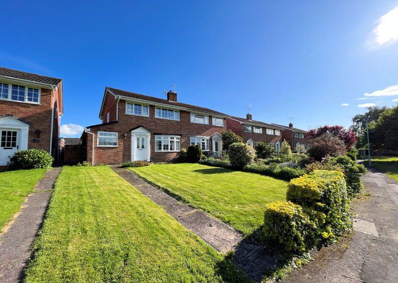 Nightingale Gardens, Nailsea BS48 3 bed semidetached house for sale £329,950