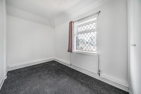 33 Winchcomb Gardens, London, SE9 6NU