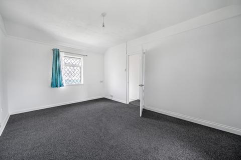 33 Winchcomb Gardens, London, SE9 6NU