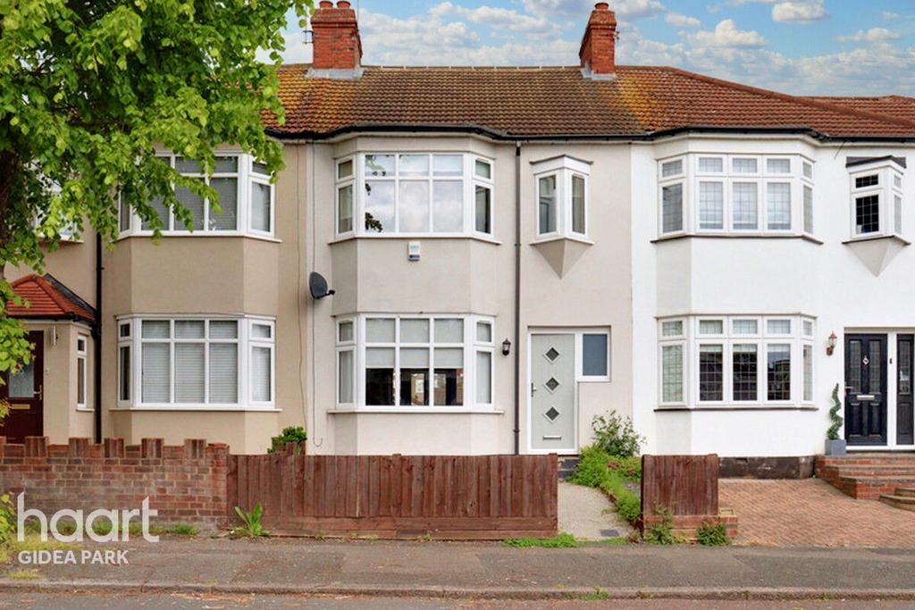 Cranham Road, Hornchurch, RM11 3 bed terraced house for sale £450,000