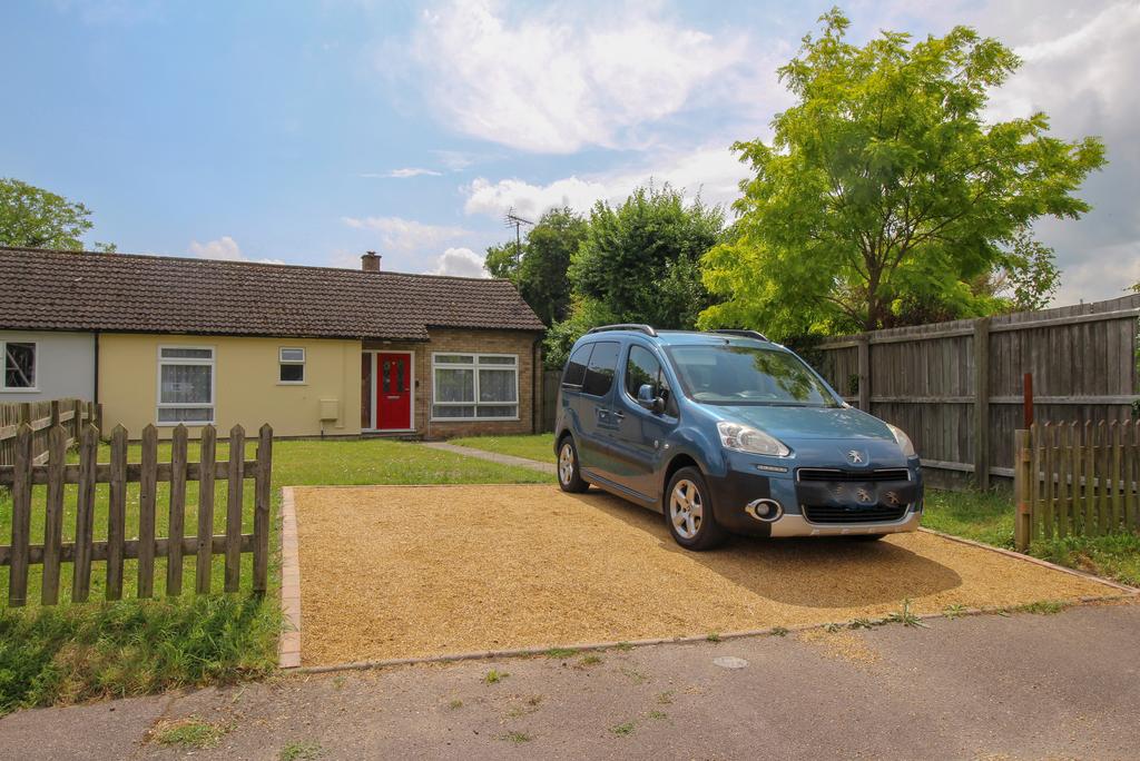 Martin Road, Burwell 2 bed semidetached bungalow for sale £247,500