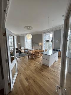 Flat 1, 47 Timber Bush, Edinburgh, EH6 6QH