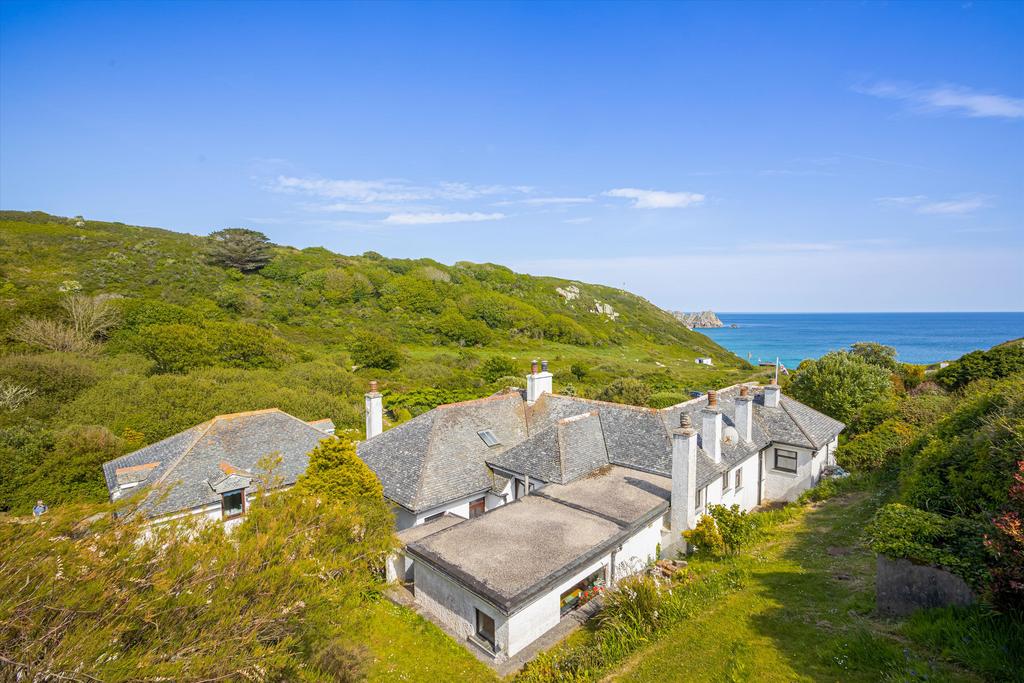 Porthcurno, St. Levan, Penzance, Cornwall, TR19 4 bed detached house