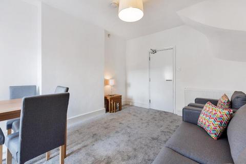 4 bedroom apartment to rent, Tavistock Square, London, WC1H