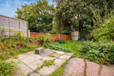 17 Benson Road, Croydon, CR0 4LR