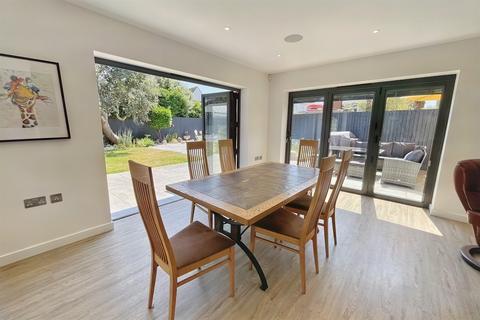 40 Keswick Road, Bournemouth, BH5 1LR