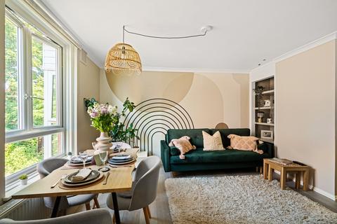 Flat 4, 31 Charles Road, London, W13 0ND