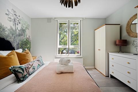 Flat 4, 31 Charles Road, London, W13 0ND