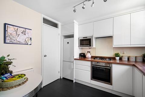 Flat 4, 31 Charles Road, London, W13 0ND
