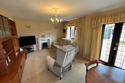3 bedroom chalet for sale, Norman Close, Wigmore, Gillingham, Kent
