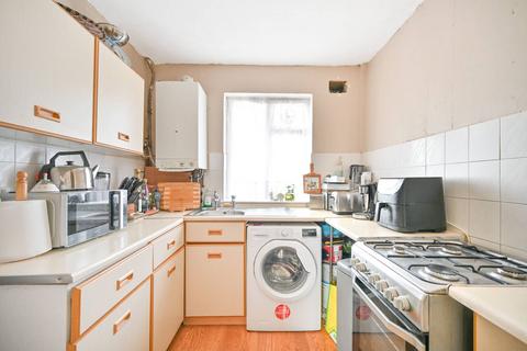 2 bedroom flat for sale - Park Close, North Kingston, Kingston upon Thames, KT2