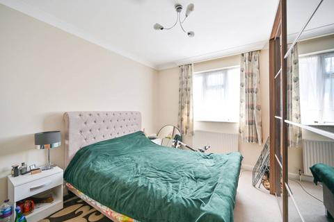 2 bedroom flat for sale, Park Close, North Kingston, Kingston upon Thames, KT2