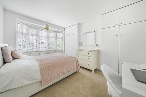 137 The Avenue, West Wickham, BR4 0EF