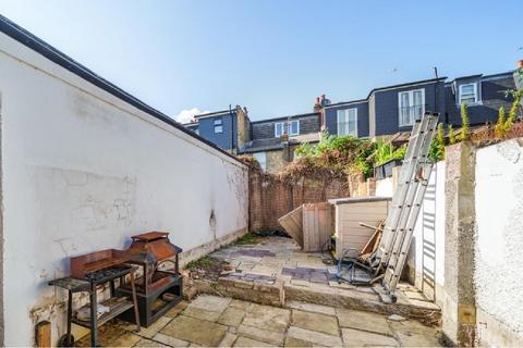 95a Replingham Road, London, SW18 5LU