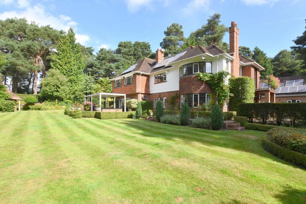 Byfleet Road, Cobham, Surrey, KT11 6 bed detached house £3,100,000
