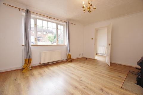 3 bedroom terraced house to rent, Bushy Hill Drive, Guildford, Surrey, GU1