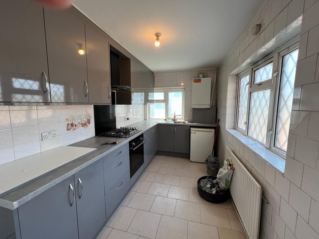 Two / three bedroom in a residential area