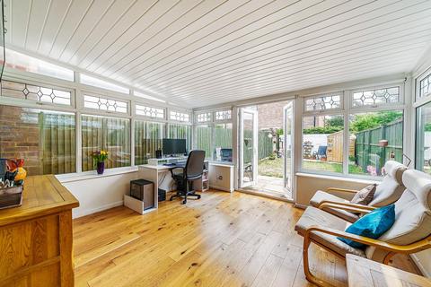 14 Saddlebrook Park, Sunbury-on-thames, TW16 7NG