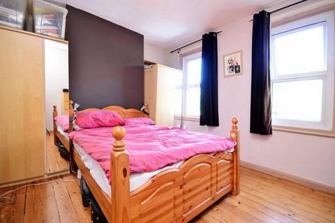19 Worland Road, London, E15 4EY