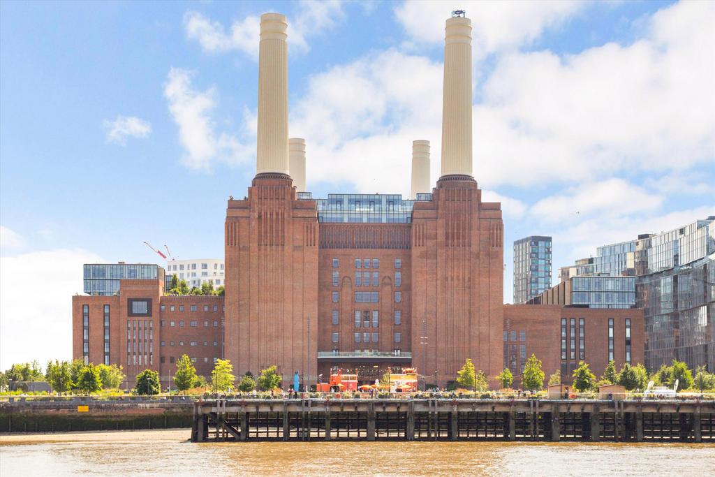 Battersea Power Station, London, SW11 2 bed apartment for sale £2,250,000