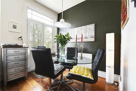 undefined, Muswell Avenue, Muswell Hill, N10