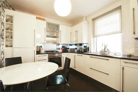 undefined, Muswell Avenue, Muswell Hill, N10