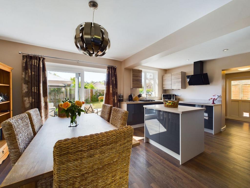 Kitchen/dining room