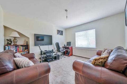 29 Biggin Avenue, Mitcham, CR4 3HN