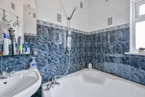 29 Biggin Avenue, Mitcham, CR4 3HN