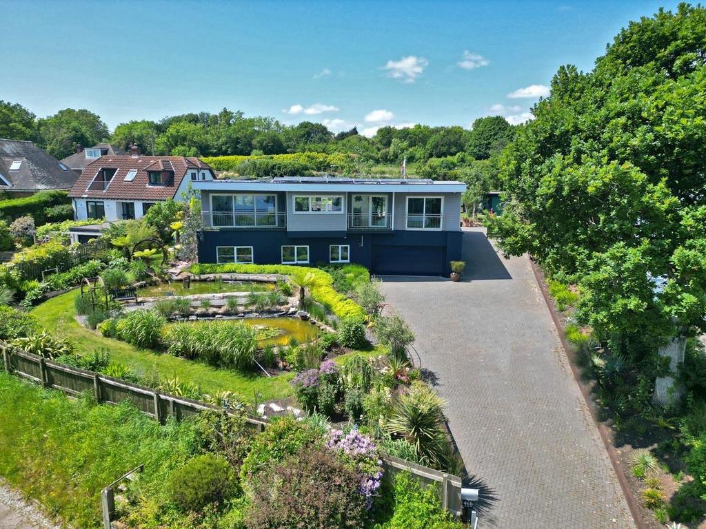 Cofton Hill, Cockwood, Exeter, Devon, EX6 4 bed detached house for sale