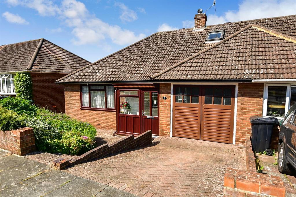 Falmer Gardens, Woodingdean, Brighton, East Sussex 4 bed semidetached