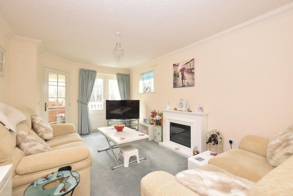 Upper Bognor Road Bognor Regis PO21 2 bed retirement property £925