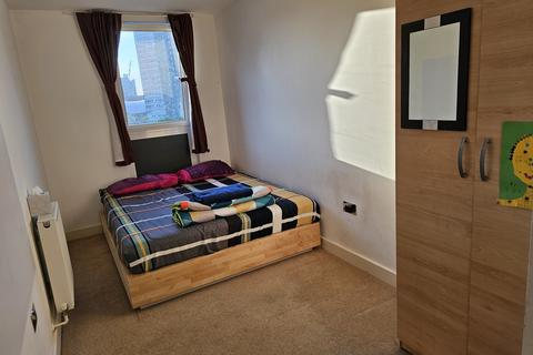 2 bedroom apartment to rent, High Street Stratford, London, E15