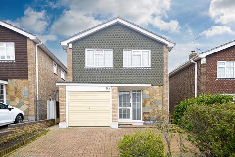 4 bedroom detached house for sale, Picketts Avenue, Leigh-on-sea, SS9