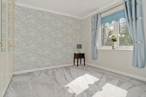 27/8 Greenpark, Edinburgh, EH17 7TB