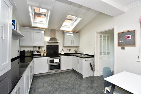 119 Bell Road, Sittingbourne, ME10 4HG