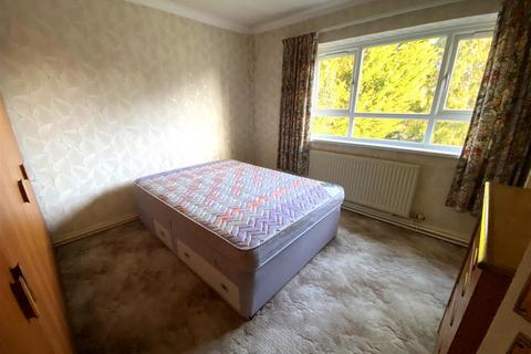 Flat 5, Angelo House Charlecott Close, Birmingham, B13 0DE