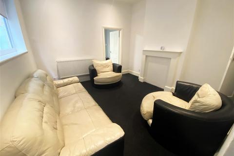 71 George Road, Yardley, Birmingham, B25 8HX