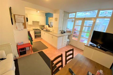 8 Beeches Avenue, Birmingham, B27 6LP