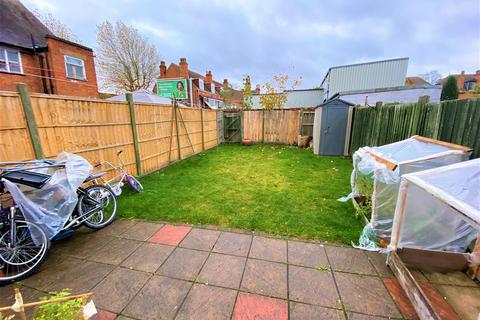 8 Beeches Avenue, Birmingham, B27 6LP