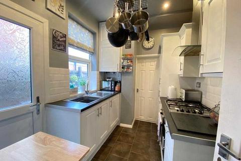 38 Flora Road, Birmingham, B25 8BH