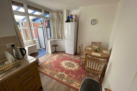 209 Cateswell Road, Sparkhill, Birmingham, B11 3DT